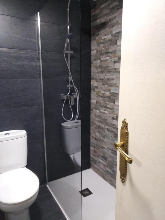 Apartamento Fleta Apartment Zaragoza Bagian luar foto