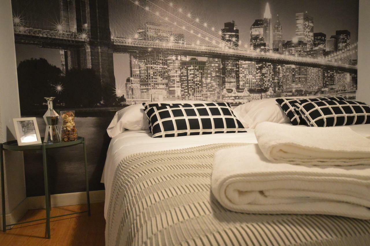 Apartamento Fleta Apartment Zaragoza Bagian luar foto