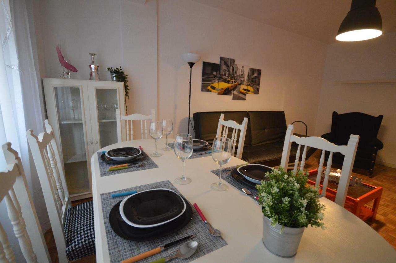 Apartamento Fleta Apartment Zaragoza Bagian luar foto
