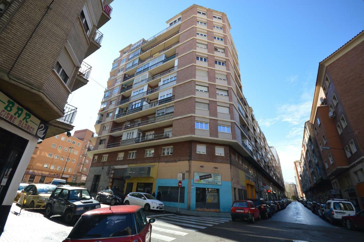Apartamento Fleta Apartment Zaragoza Bagian luar foto