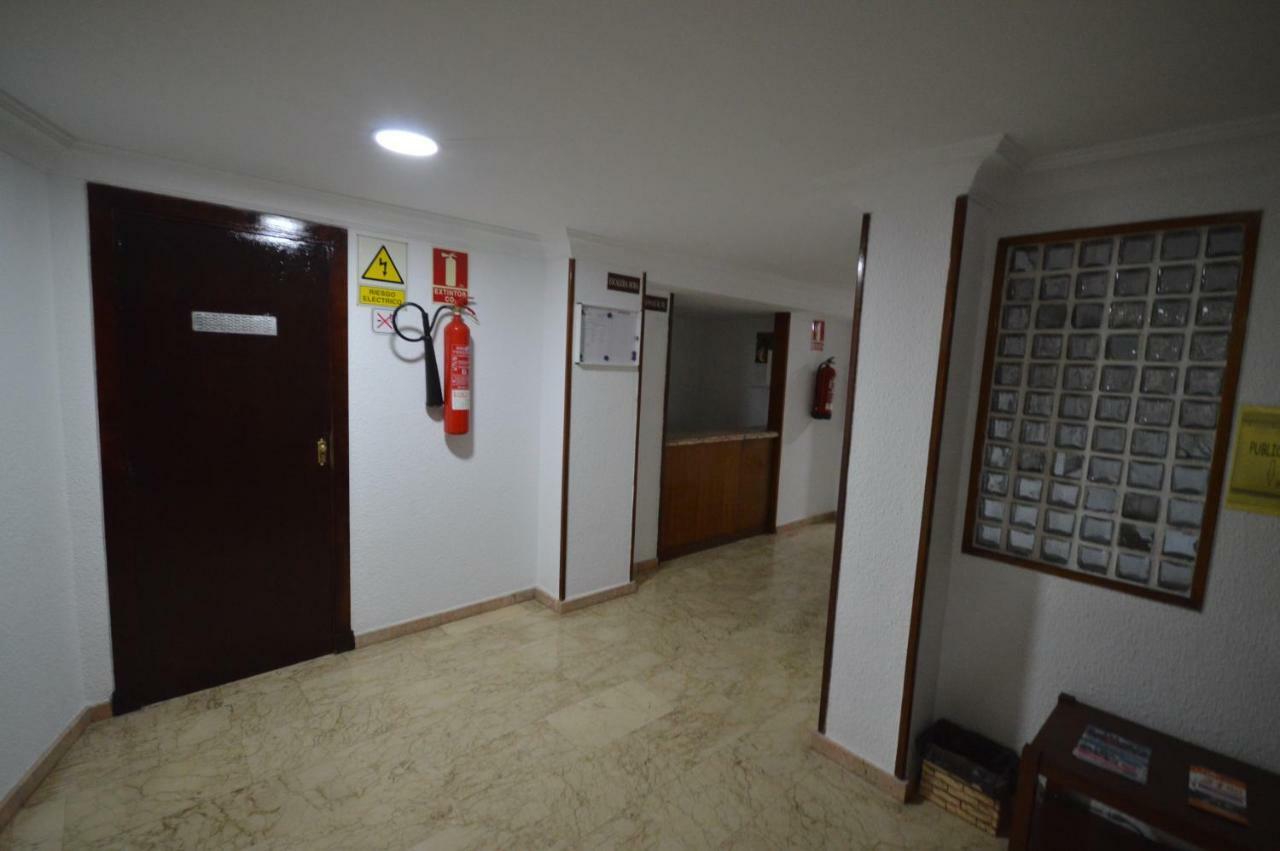 Apartamento Fleta Apartment Zaragoza Bagian luar foto