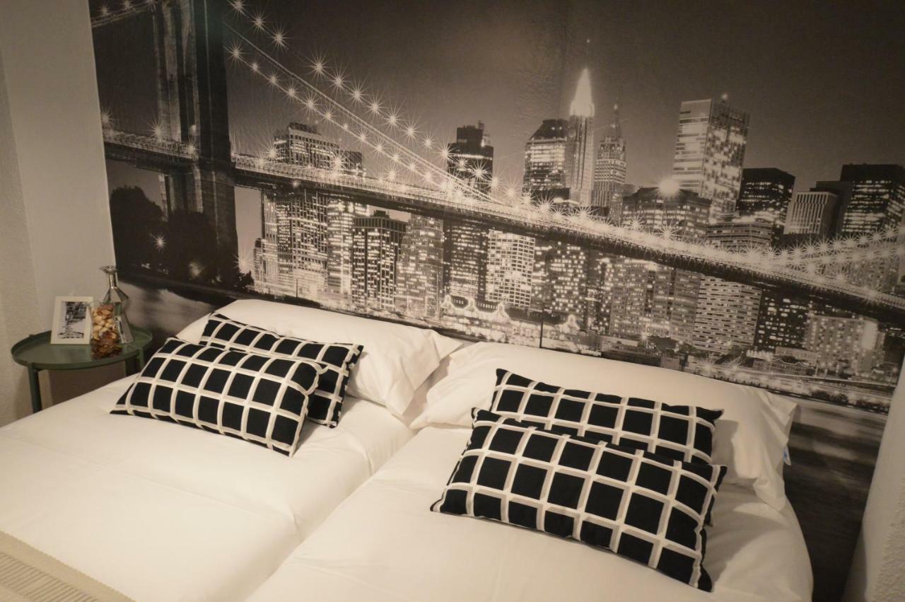 Apartamento Fleta Apartment Zaragoza Bagian luar foto