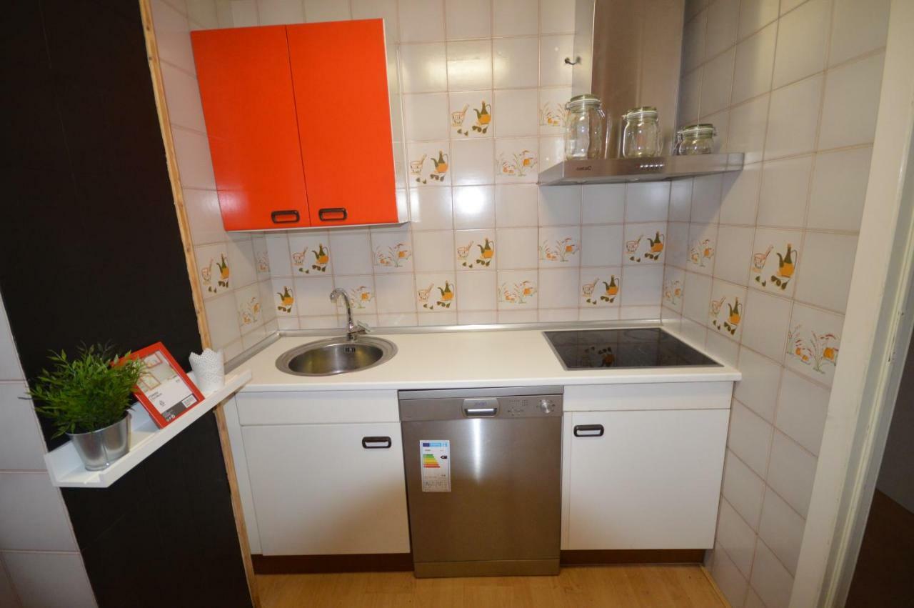 Apartamento Fleta Apartment Zaragoza Bagian luar foto