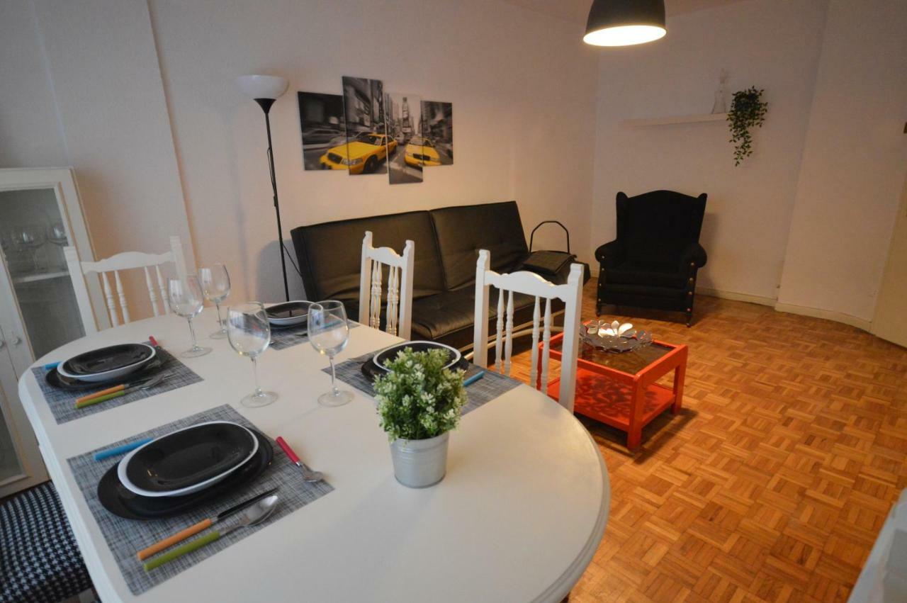 Apartamento Fleta Apartment Zaragoza Bagian luar foto