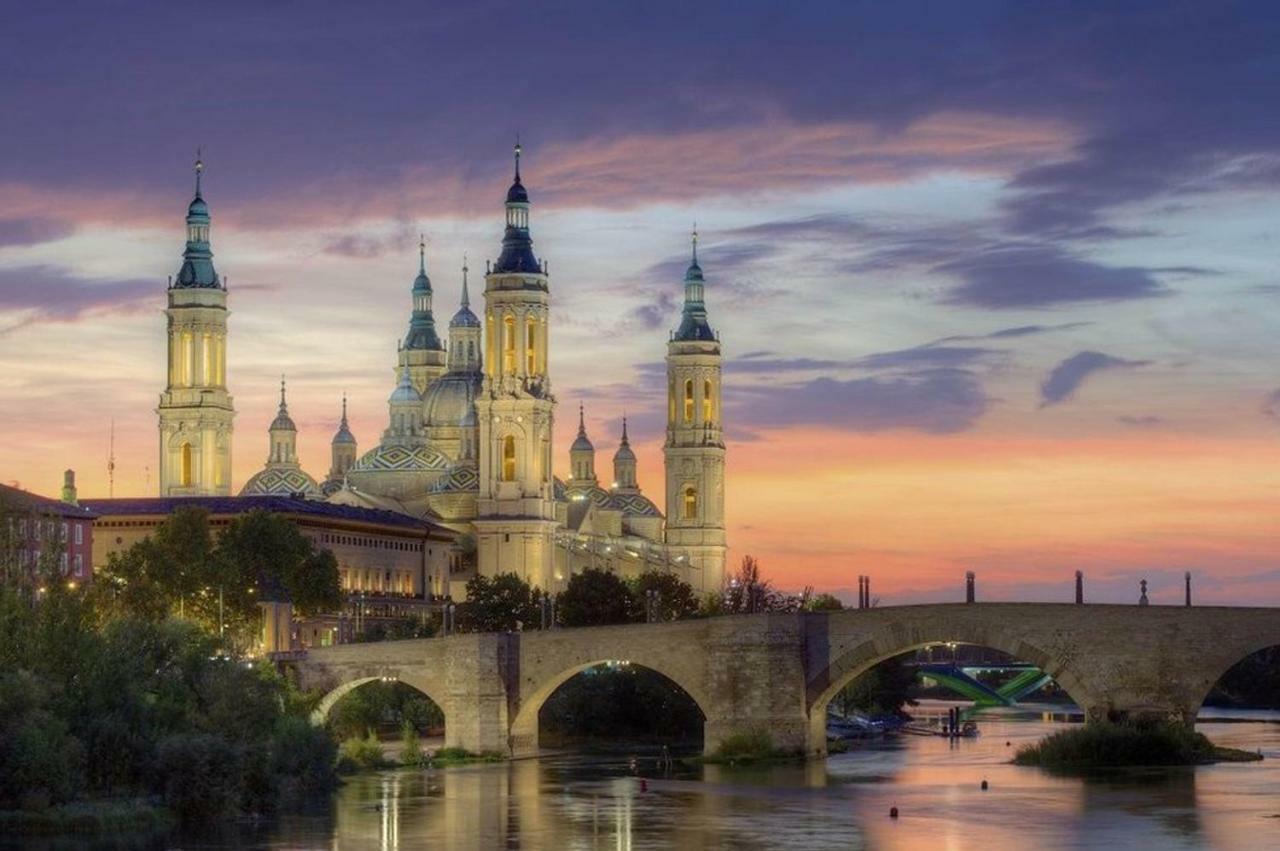 Apartamento Fleta Apartment Zaragoza Bagian luar foto