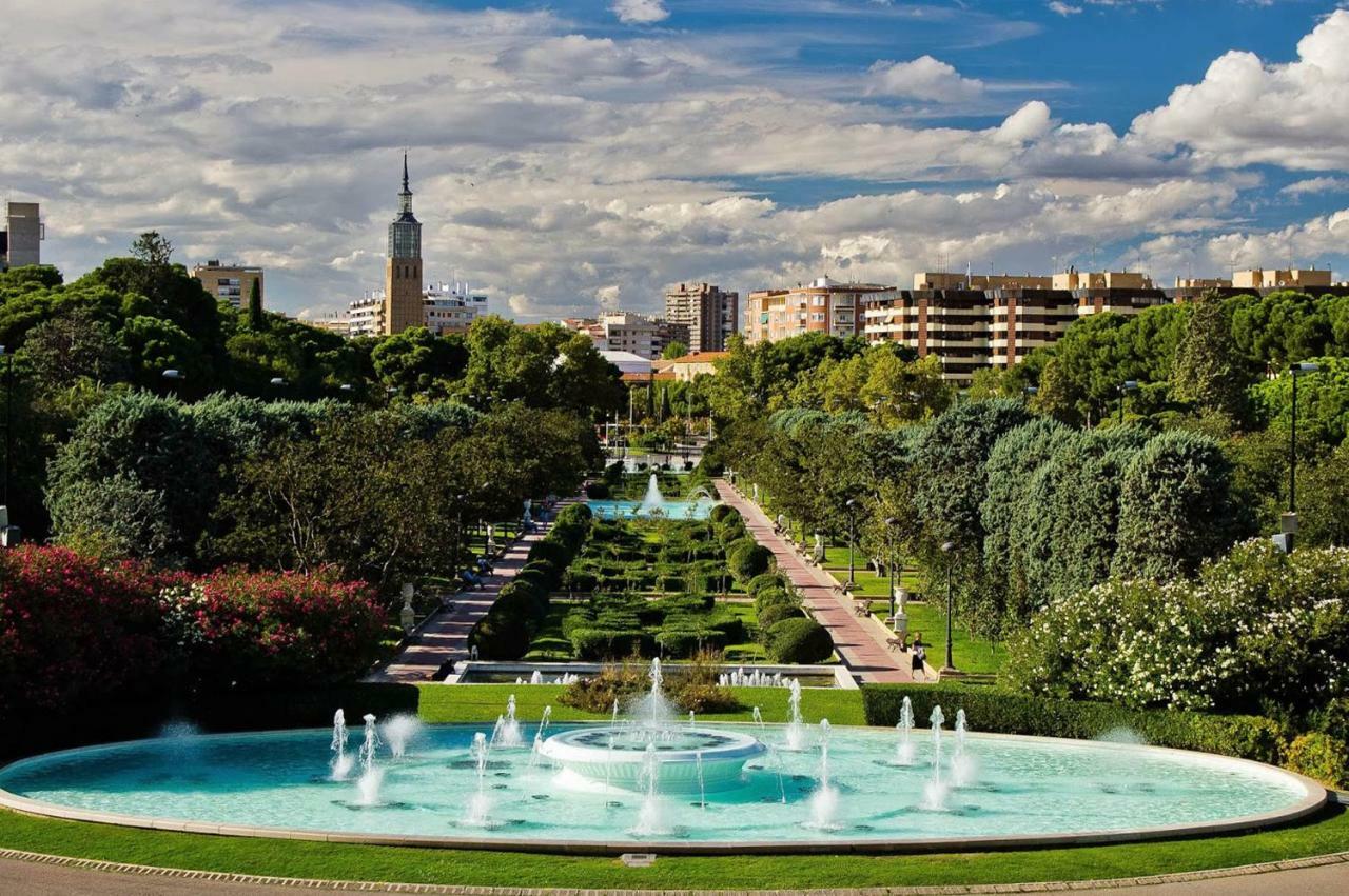 Apartamento Fleta Apartment Zaragoza Bagian luar foto
